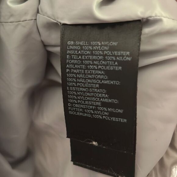 The North Face Packable Puffer Jacket - Picture 9 of 10